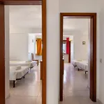 Oura 14 A, Com Piscina 아파트 *