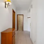 Oura 14 A, Com Piscina 아파트 *