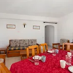 Oura 14 A, Com Piscina Apartamento